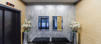 Karlson Lux Apart Hotel