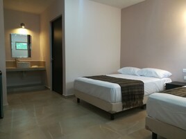 Double Room, Non Smoking | Premium bedding, pillowtop beds, free WiFi, bed sheets