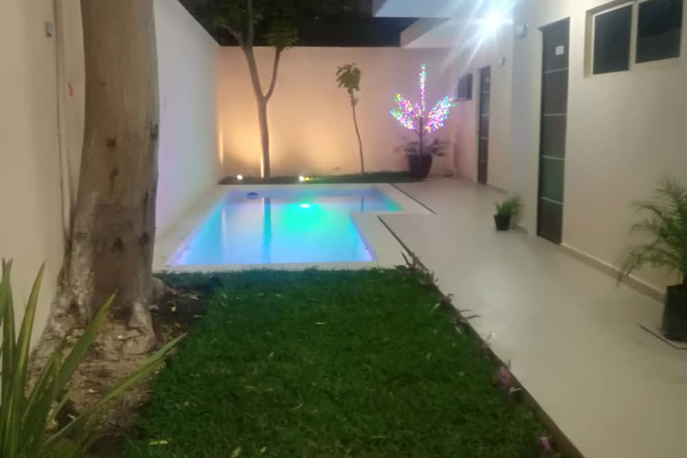 Hotel Virreyes