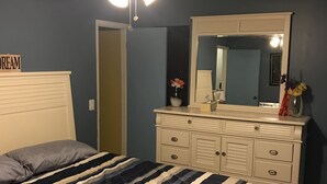 Basic Room, Multiple Beds, Non Smoking, Beach View | Iron/ironing board, free WiFi, bed sheets - Panama city beach-Beach View Townhouse (Panama City Beach)