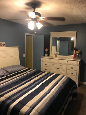 Basic Room, Multiple Beds, Non Smoking, Beach View