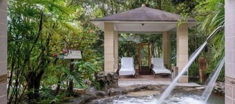 Chongqing White-collars East Hotspring Hotel