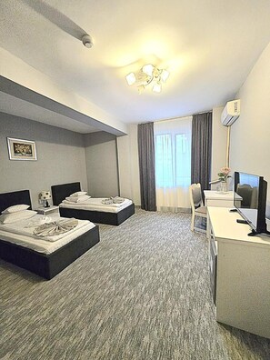 View from property - Hotel Delaf (Cluj-Napoca)