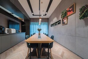 Business center - Homeinn Selected Hotel (Chongqing Shapingba Railway Station Three Gorges Plaza) (Chongqing)