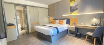 Homeinn Selected Hotel (Chongqing Shapingba Railway Station Three Gorges Plaza)