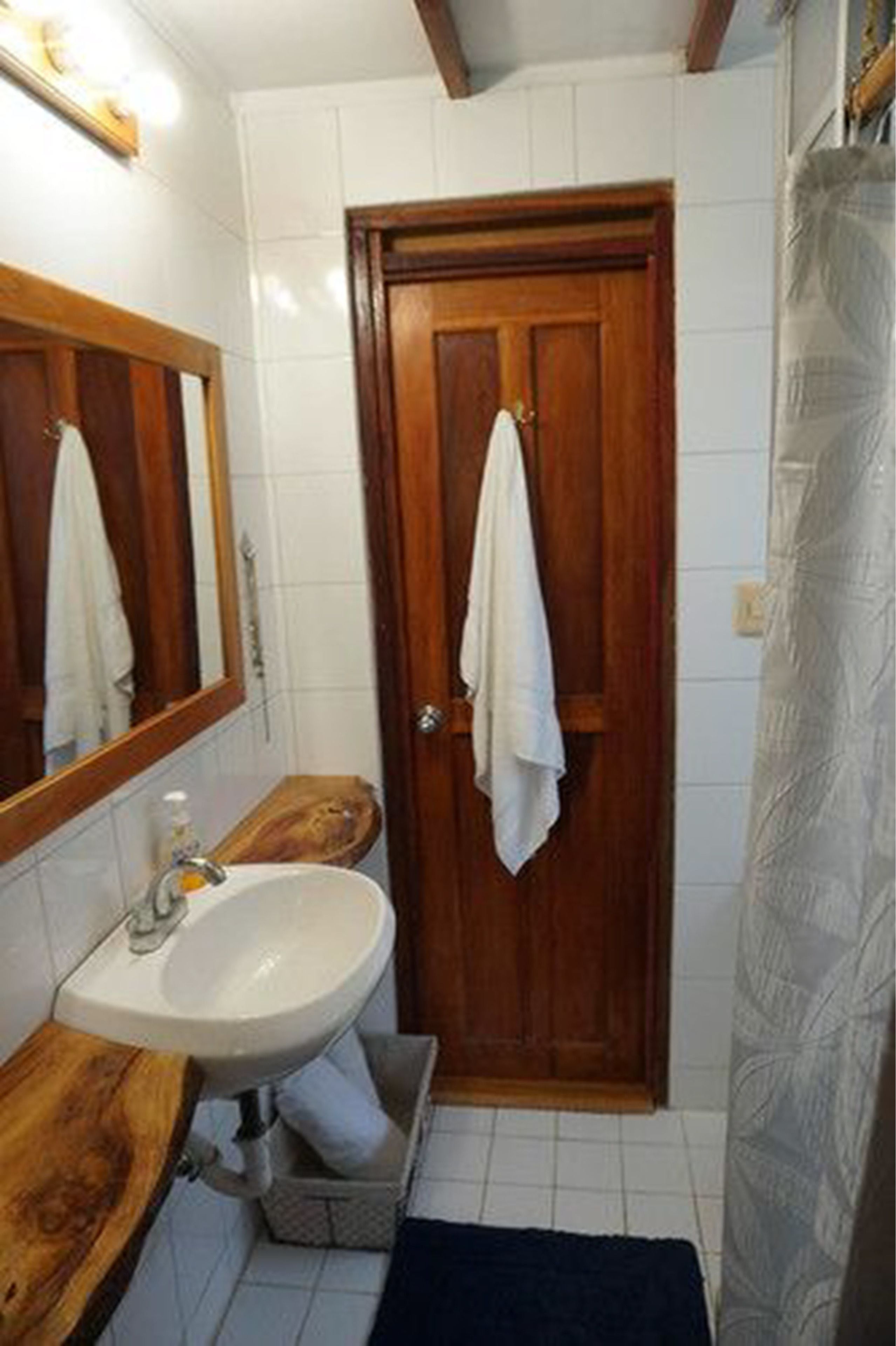 Ferienhaus, Mehrere Betten, Nichtraucher, Meerblick | Badezimmer | Handtücher