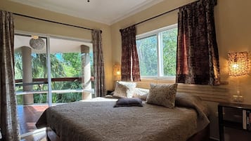 2 habitaciones, tabla de planchar con plancha y cuna de viaje