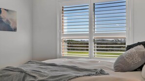 4 makuuhuonetta, silitysrauta/-lauta, internet, vuodevaatteet