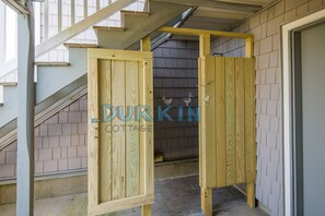 Property grounds - Condo with ocean views across the street from the beach (Narragansett)