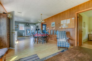 Interior - Quaint Cottage, Short Walk to Salt Pond Access, Close to Beaches (Narragansett)