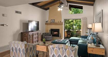 Updated 3 Bedroom Condo! S064