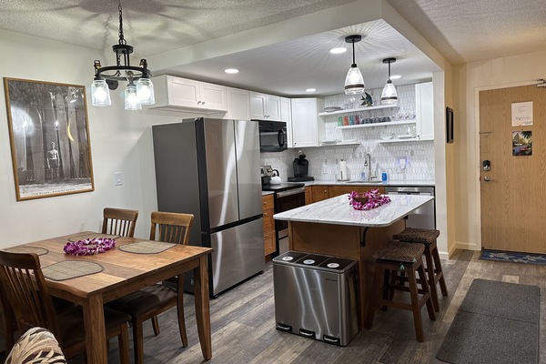 New table for extra seating, light and bright!