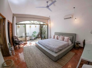 3 slaapkamers, een bureau, een strijkplank/strijkijzer, gratis wifi