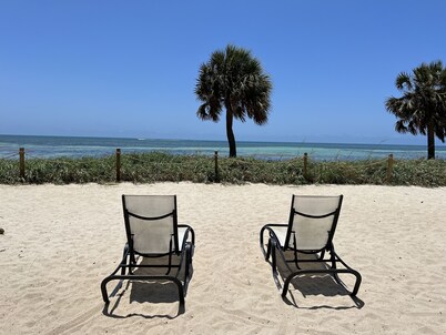 ATLANTIC BREEZE ~ 2B/2BA Renovated Retreat w/ Pool, Fitness Area & Beach!