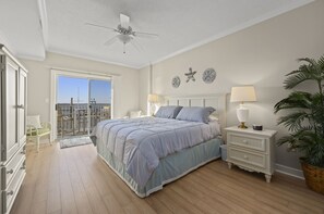 3 slaapkamers, een strijkplank/strijkijzer, gratis wifi, beddengoed