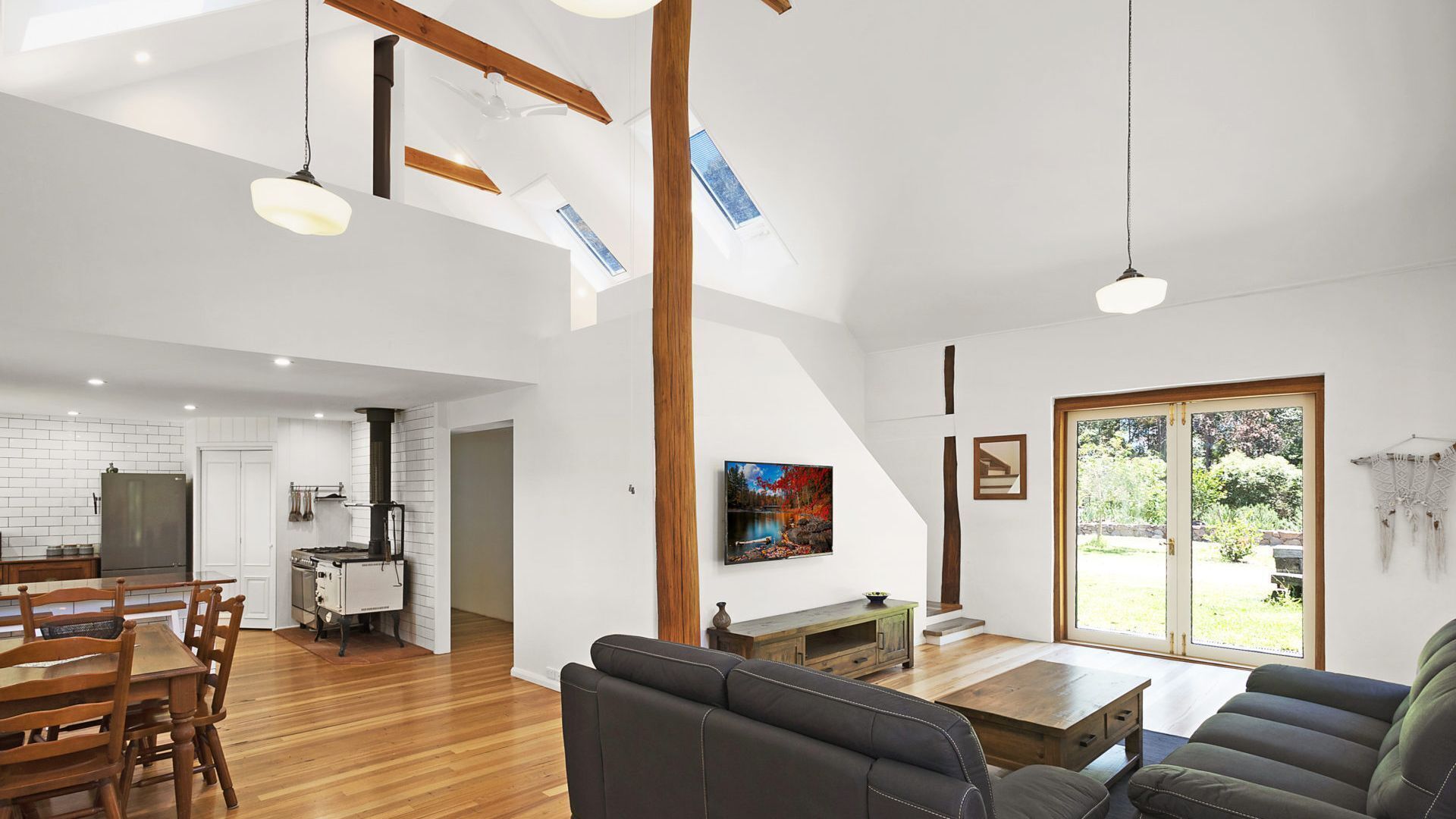 TV, Netflix, streaming services