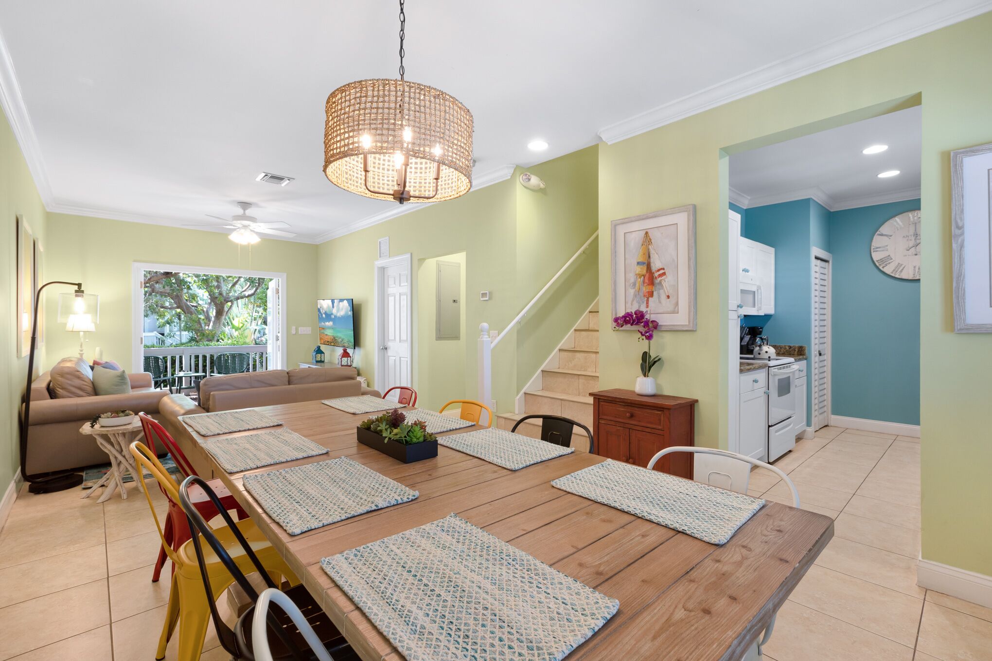 CASA DE VINO ~ Amazing Price for  Charming Townhouse with Pool & Tiki!