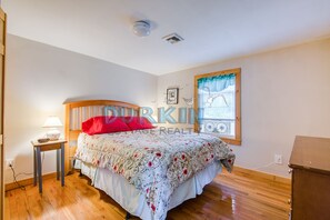 3 slaapkamers, een strijkplank/strijkijzer, gratis wifi