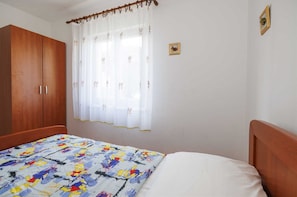 3 dormitorios, wifi gratis, ropa de cama