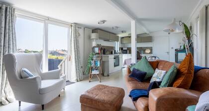 Bryn Bach - lemmikkieläinystävällinen, joka mahtuu 2 hengelle 1 makuuhuoneessa