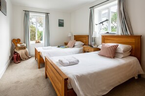 5 makuuhuonetta, silitysrauta/-lauta, vauvan matkasänky, ilmainen Wi-Fi