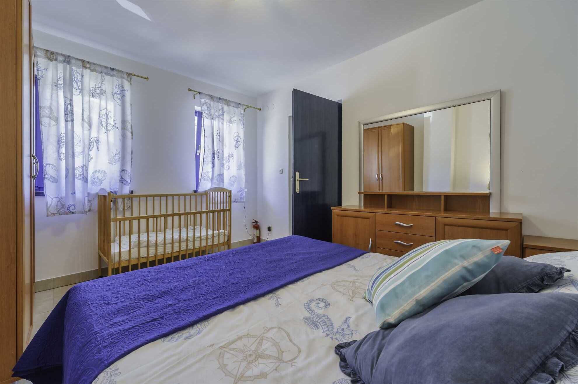 1 bedroom, free WiFi, bed sheets