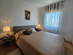 1 soverom, wi-fi (inkludert) og sengetøy