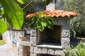 BBQ/picnic area