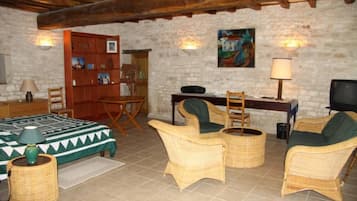 1 Schlafzimmer, Bügeleisen/Bügelbrett, Reisekinderbett, kostenloses WLAN