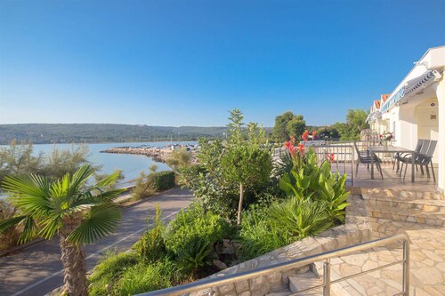 Apartment Tamaris B with Seaview