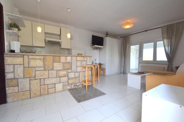 Apartment, 1 Schlafzimmer | Eigene Küche | Großer Kühlschrank, Ofen, Herdplatte