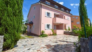Exterior - Apartment Mira (Malinska-Dubasnica)