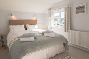 3 bedrooms, iron/ironing board, travel cot, free WiFi