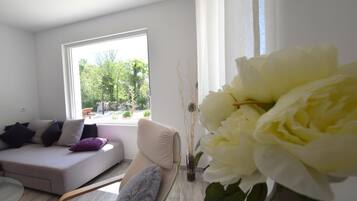 Villa, 3 Bedrooms | Living area | Flat-screen TV
