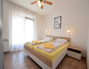 2 bedrooms, free WiFi, bed sheets