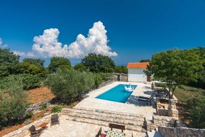 Pool - Villa Nadia with private pool and grill (Dobrinj)