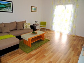 Apartment, 3 Bedrooms (438 second floor) | Living area - Apartments Nikolina (Malinska-Dubasnica)