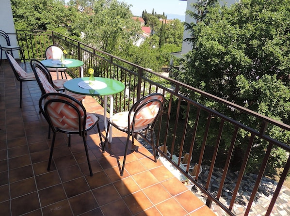 Appartement, 3 chambres (438 second floor) | Balcon