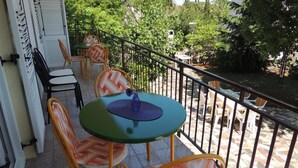 Balcony - Apartments Nikolina (Malinska-Dubasnica)