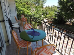 Apartment, 3 Bedrooms (437 fist floor) | Balcony - Apartments Nikolina (Malinska-Dubasnica)