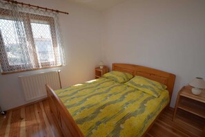 2 chambres, accès au Wi-Fi (inclus), literie fournie