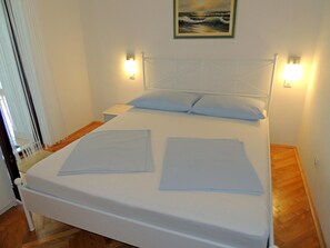 Apartment, 1 Bedroom, Terrace (151 - br.3) | Free cots/infant beds, free WiFi, bed sheets - Apartments Vlado (Malinska-Dubasnica)
