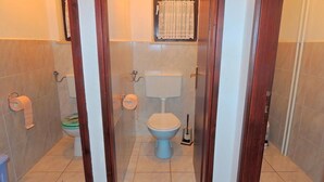 Apartment, 3 Bedrooms (119 – veci) | Bathroom - Apartments Skender (Malinska-Dubasnica)