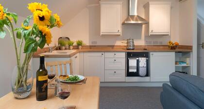 Ty Mabon: 1âBed First-Floor Apartment in Aberffraw | Managed by Anglesey Holiday Lettings