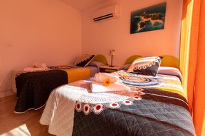 2 chambres, fer et planche à repasser, accès au Wi-Fi (inclus)