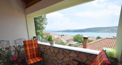 Apartment Neven 2 on the first floor