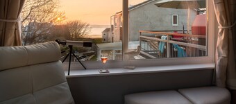 Cwalafila : 4-Bed Cottage Near Beach in Rhosneigr | Managed by Anglesey Holiday Lettings