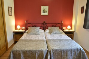 2 Schlafzimmer, Bügeleisen/Bügelbrett, Reisekinderbett, kostenloses WLAN