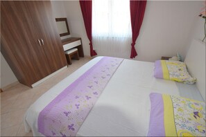 Căn hộ, 2 phòng ngủ (Second Floor) | 2 phòng ngủ, nôi (giường cho trẻ sơ sinh) miễn phí 