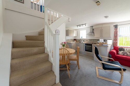 Bwthyn Siwan: Charming Pet-Friendly Cottage in Aberffraw | Managed by Anglesey Holiday Lettings